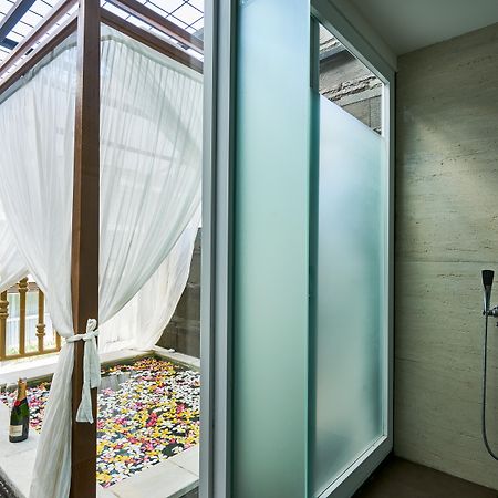 เดอะ คริสตัล ลักชัวรี เบย์ รีสอร์ต นูซา ดูอา - บาหลี Hotel นูซาดูอา ภายนอก รูปภาพ